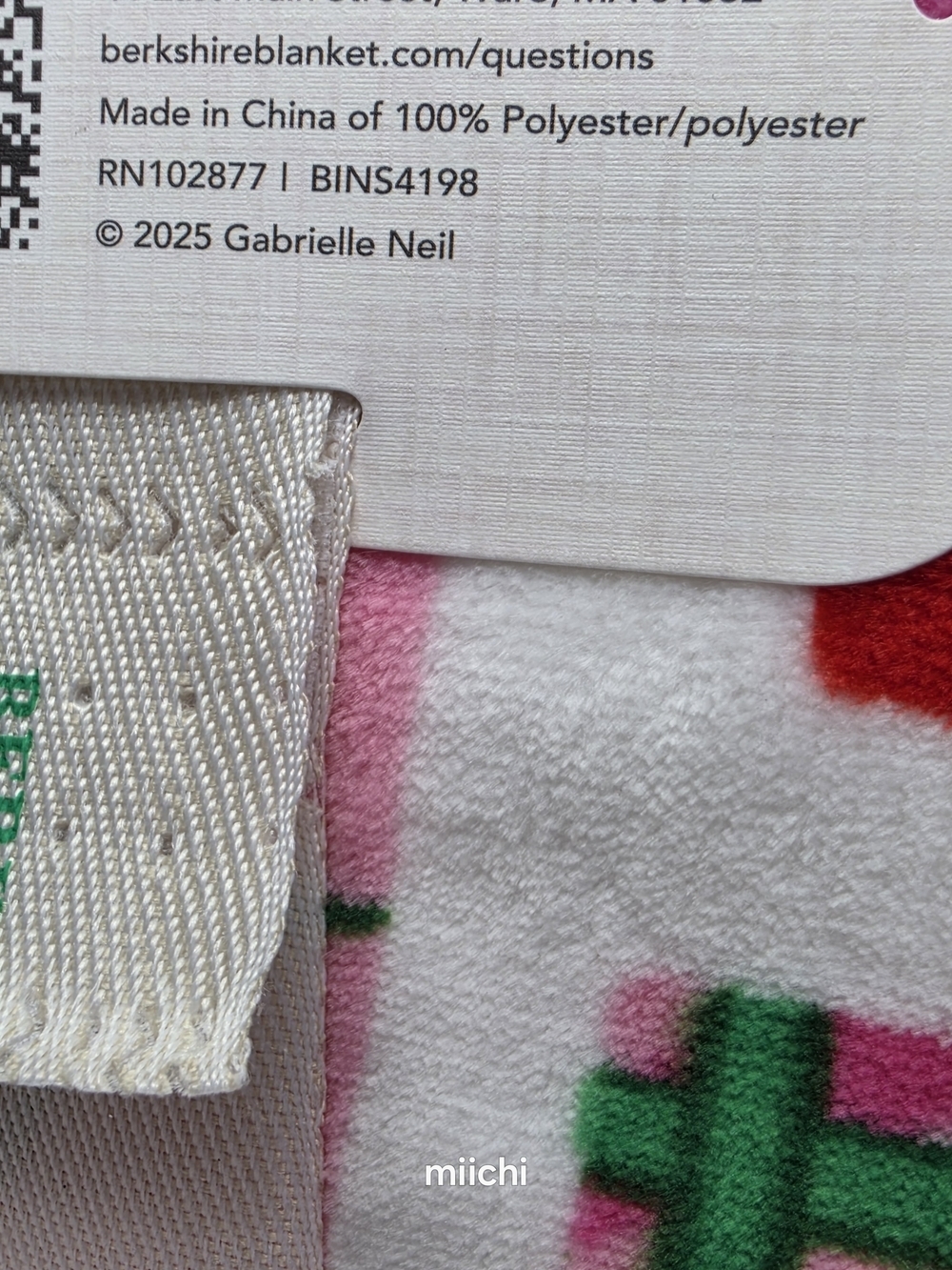 Berkshire Gabrielle Neil Twin Blanket Gifts - Picture 5 of 9